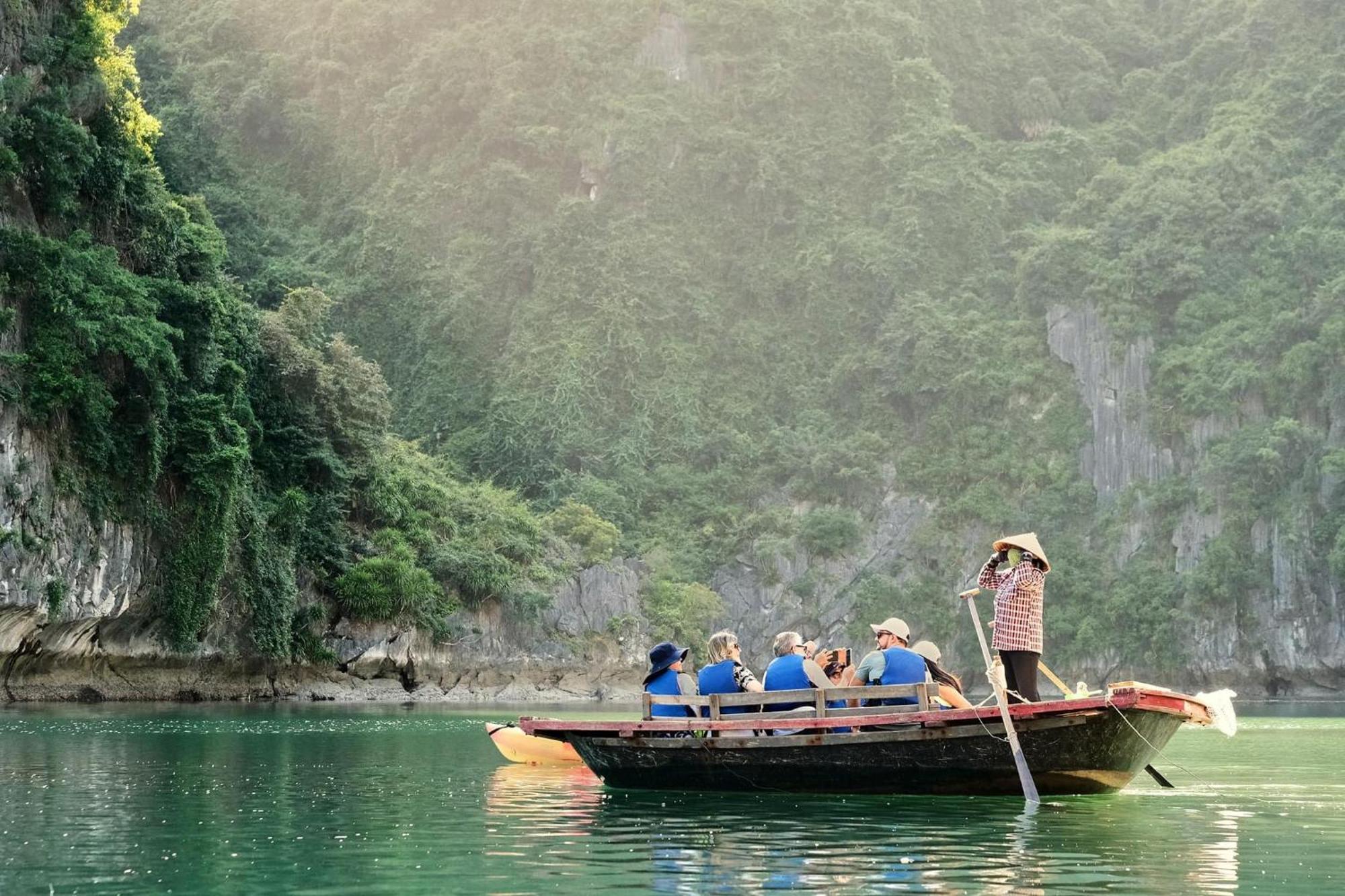 Hotel Halong Capella Cruise Ha Long Zewnętrze zdjęcie